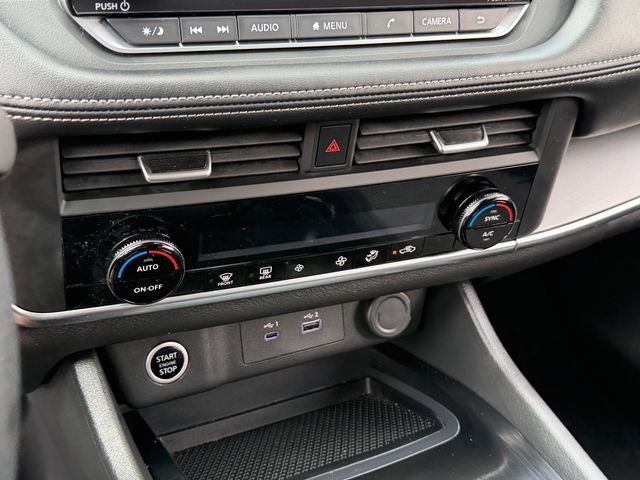 Used 2023 Nissan Rogue SV FWD image 19