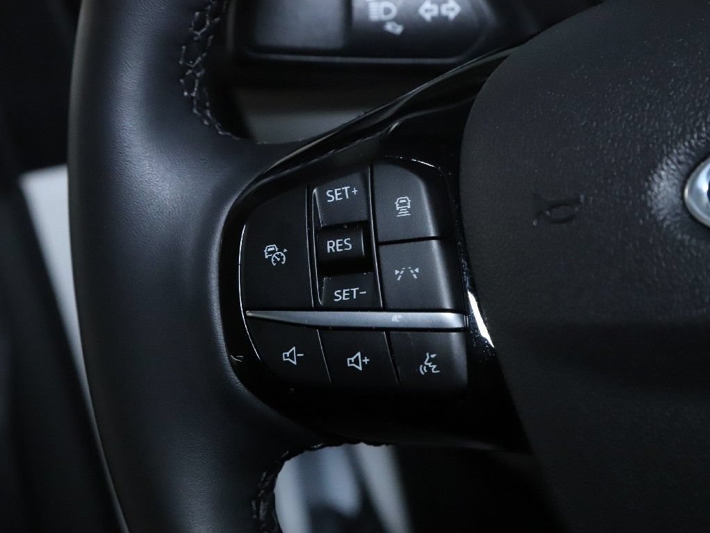 Used 2023 Ford Escape Platinum w/ Premium Technology Package AWD/4WD image 24