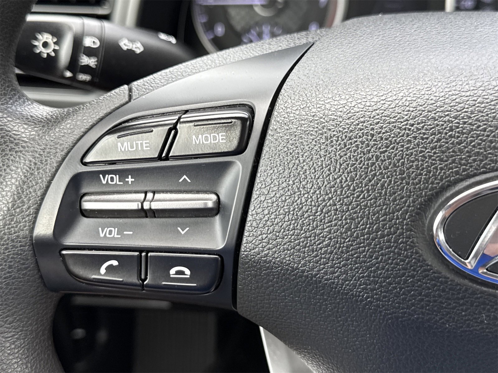 Used 2020 Hyundai Elantra SE w/ Cargo Package (C1) image 17