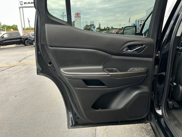 Used 2019 GMC Acadia SLT w/ Black Edition FWD image 25