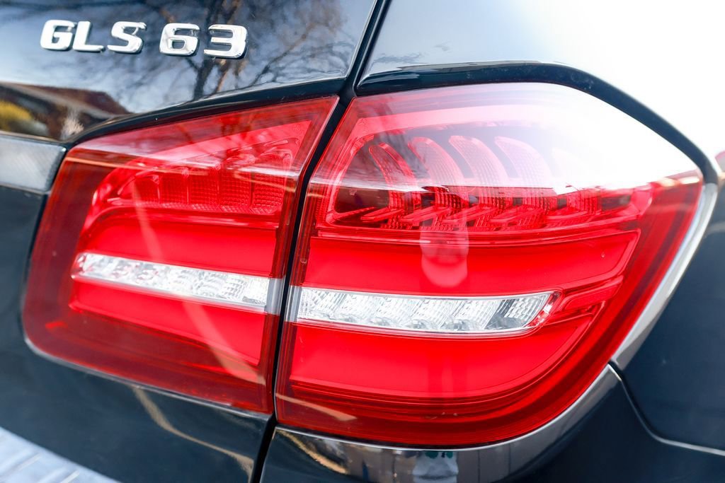 Used 2018 Mercedes-Benz GLS 63 AMG 4MATIC w/ AMG Night Styling Package image 29