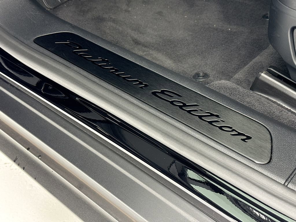 Certified 2023 Porsche Panamera Platinum Edition image 13