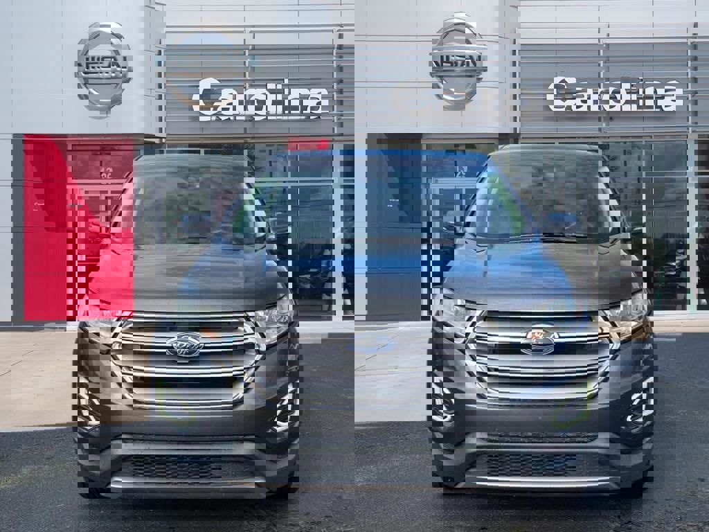 Used 2018 Ford Edge Titanium w/ Ford Safe & Smart Package image 2