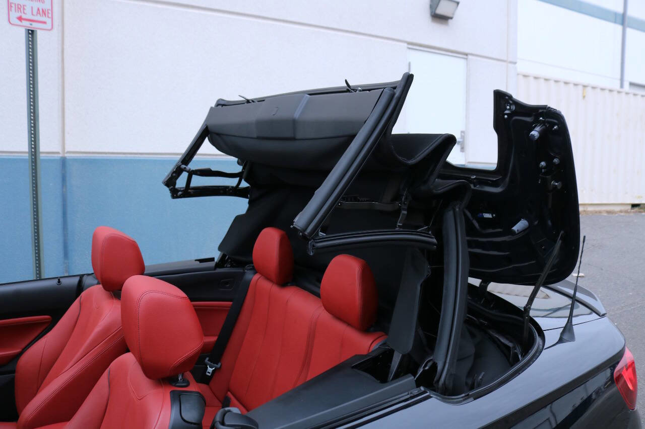 Used 2016 BMW M235i Convertible image 14