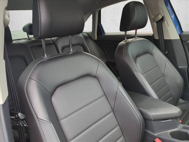 Certified 2023 Volkswagen Jetta SE w/ Panoramic Sunroof Package FWD image 23