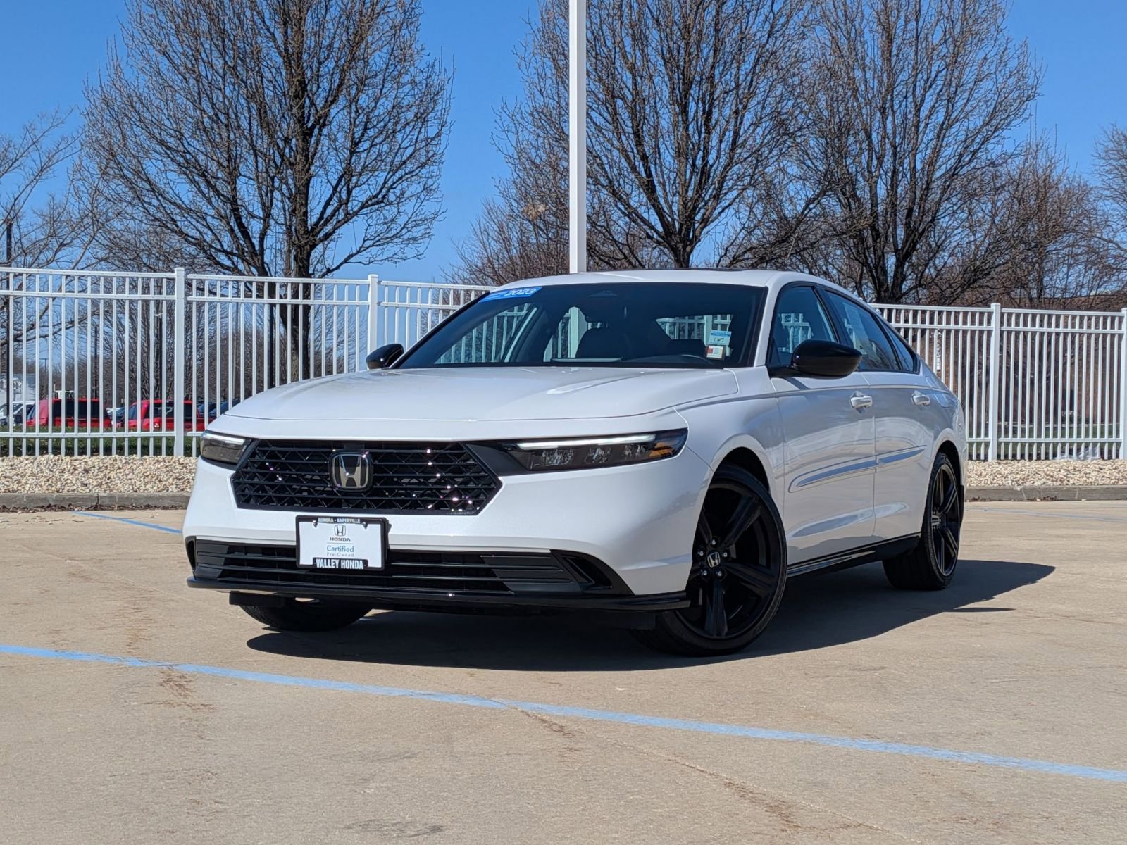 Used 2023 Honda Accord Sport image 2