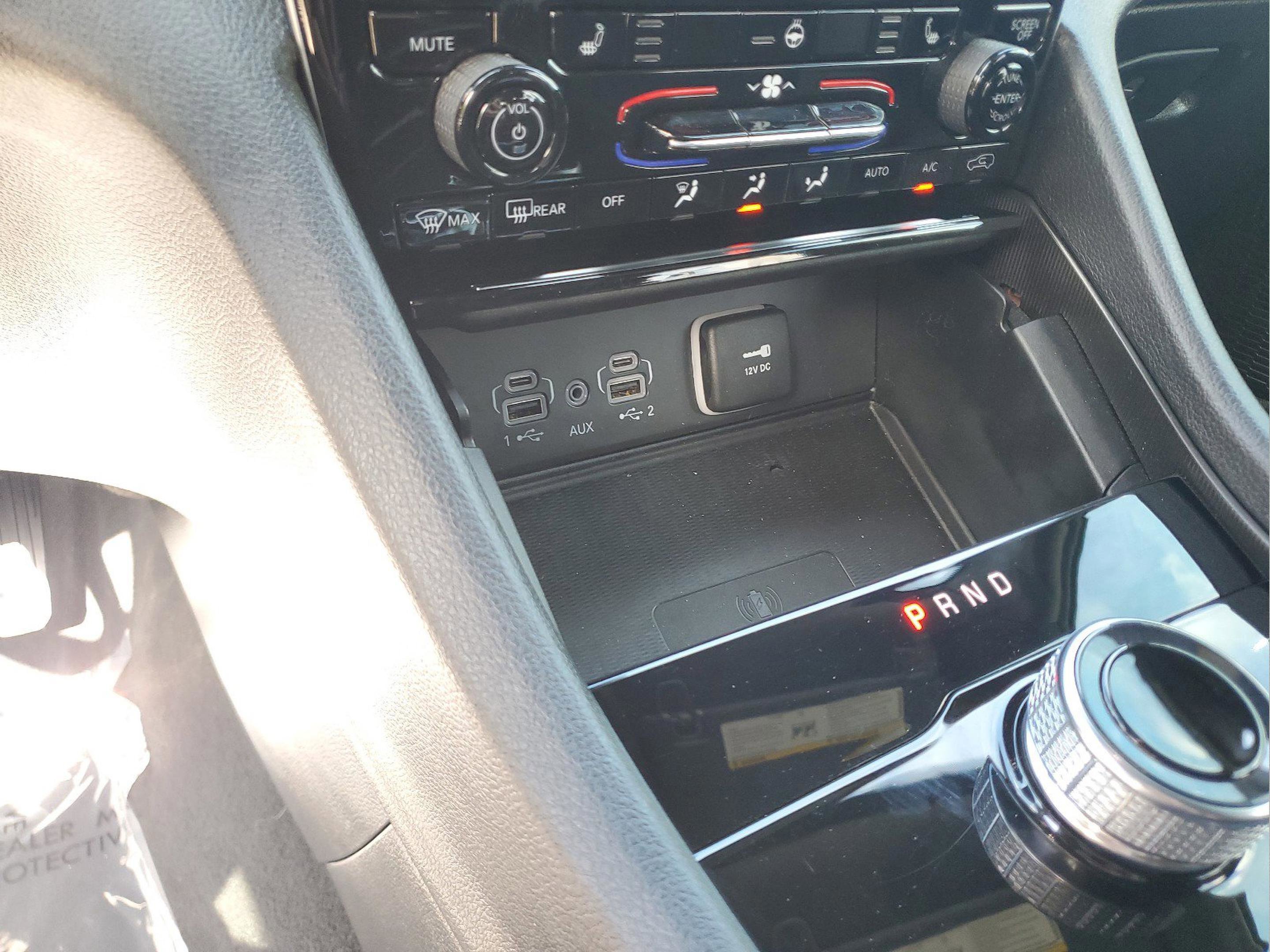 Certified 2024 Jeep Grand Cherokee Altitude image 24