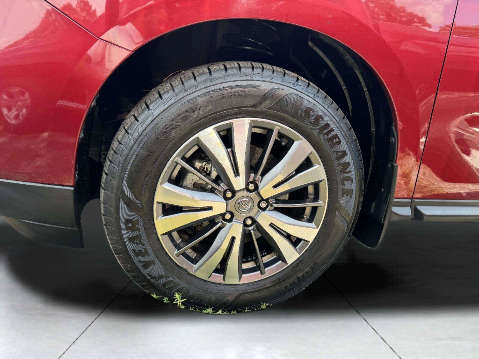 Used 2019 Nissan Pathfinder SL FWD image 61