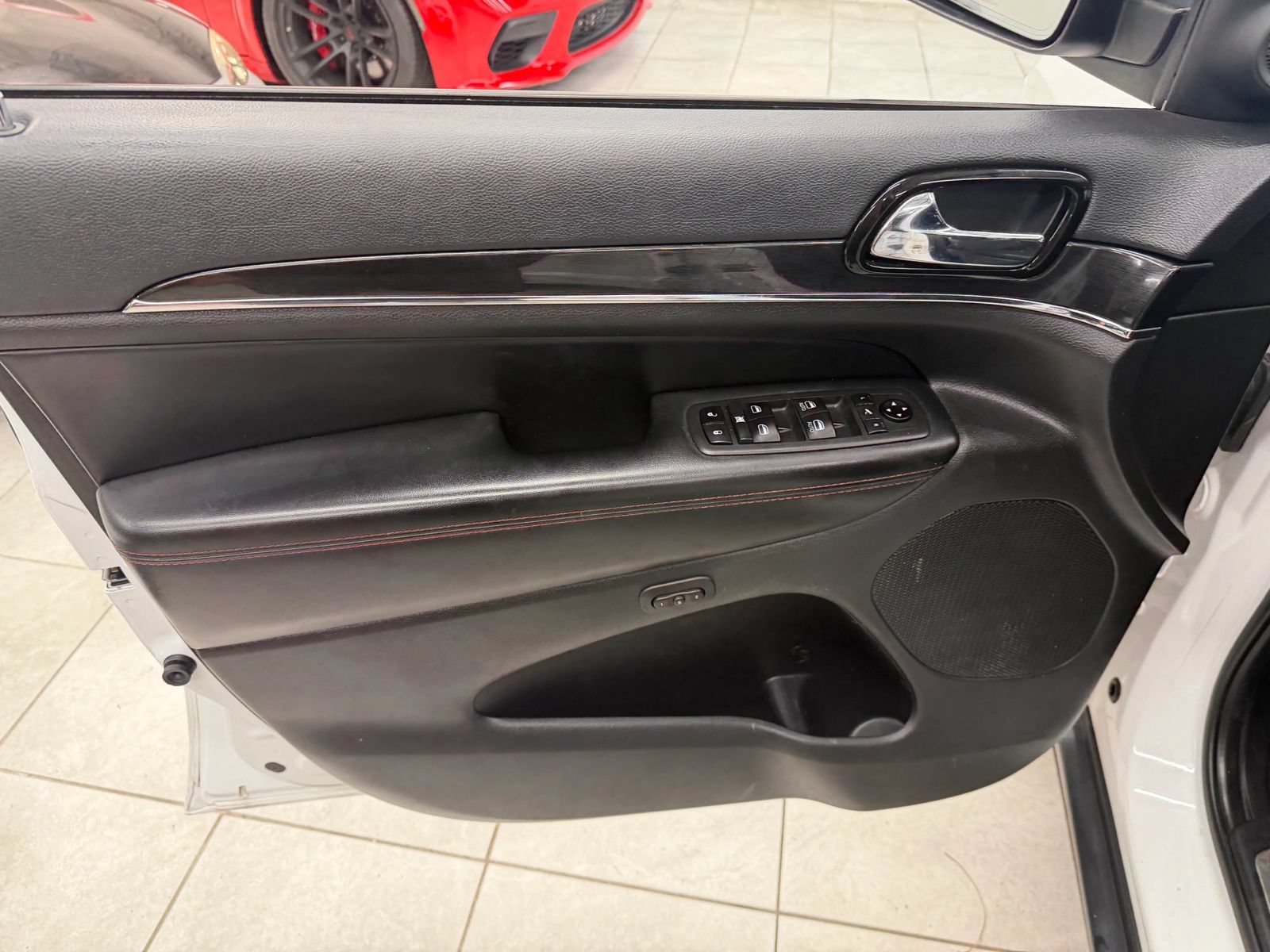 Used 2021 Jeep Grand Cherokee Trailhawk AWD/4WD image 13