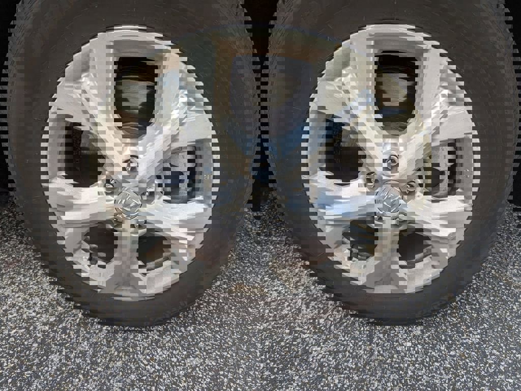 Used 2025 Honda HR-V LX image 9