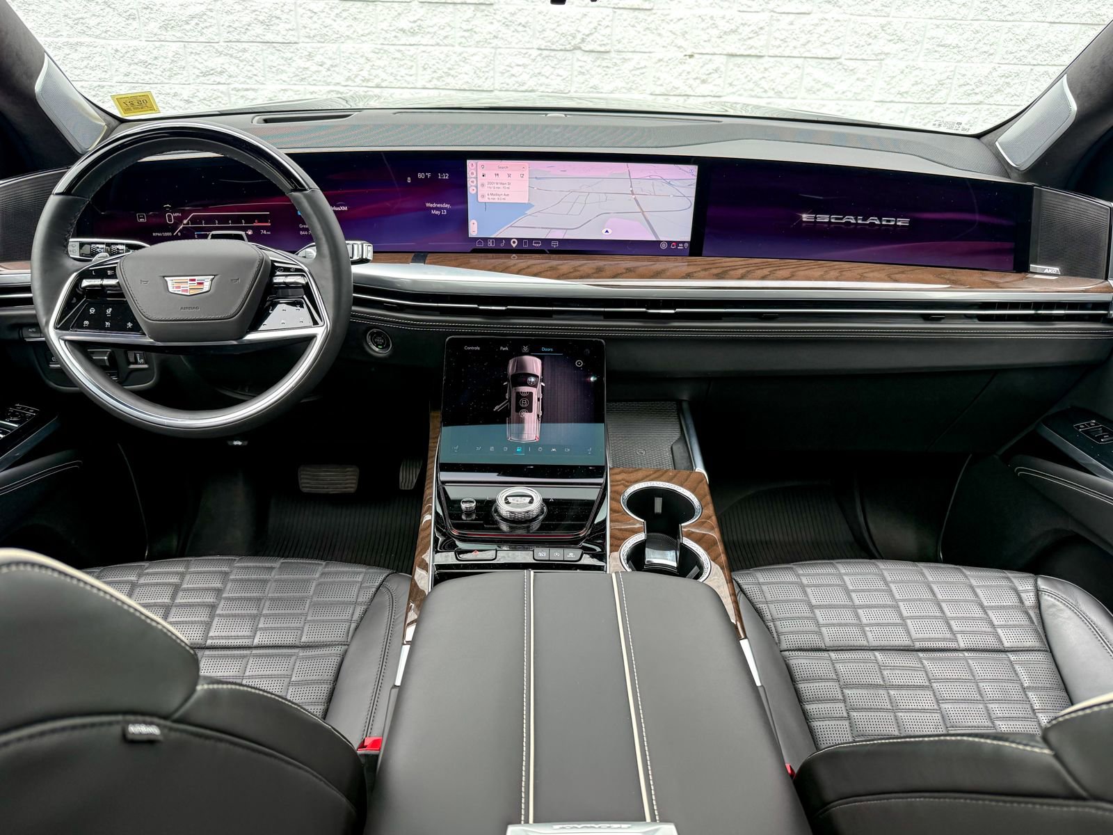 Certified 2025 Cadillac Escalade Sport Platinum w/ LPO, ONYX Package AWD/4WD image 34