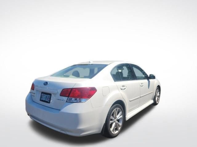Used 2013 Subaru Legacy 2.5i Premium AWD/4WD image 2