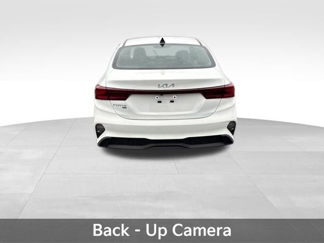 Used 2024 Kia Forte LX image 6