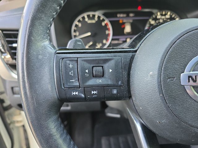 Used 2021 Nissan Rogue SV w/ Premium Package FWD image 15