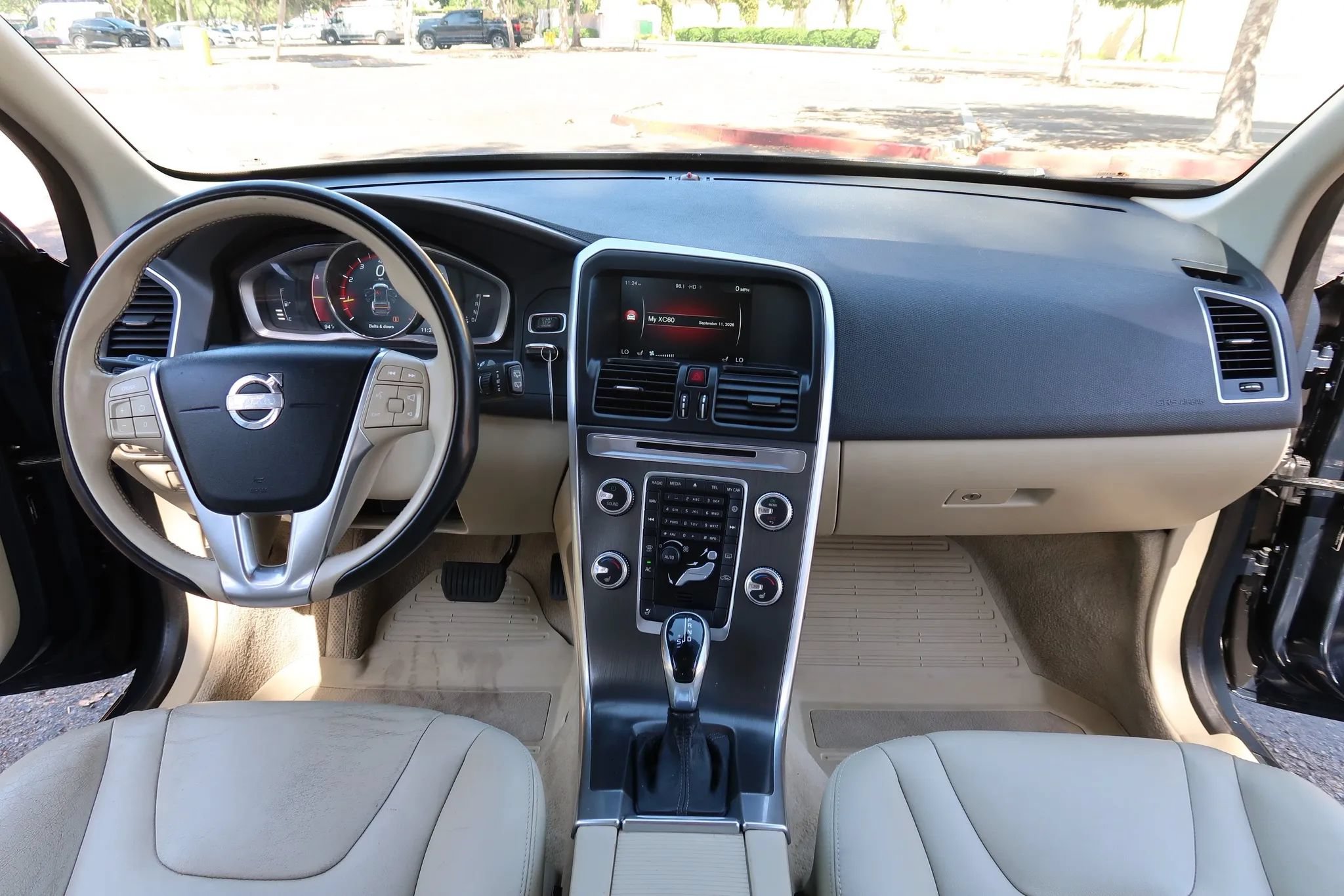 Used 2015 Volvo XC60 T5 w/ Protection Package AWD/4WD image 14