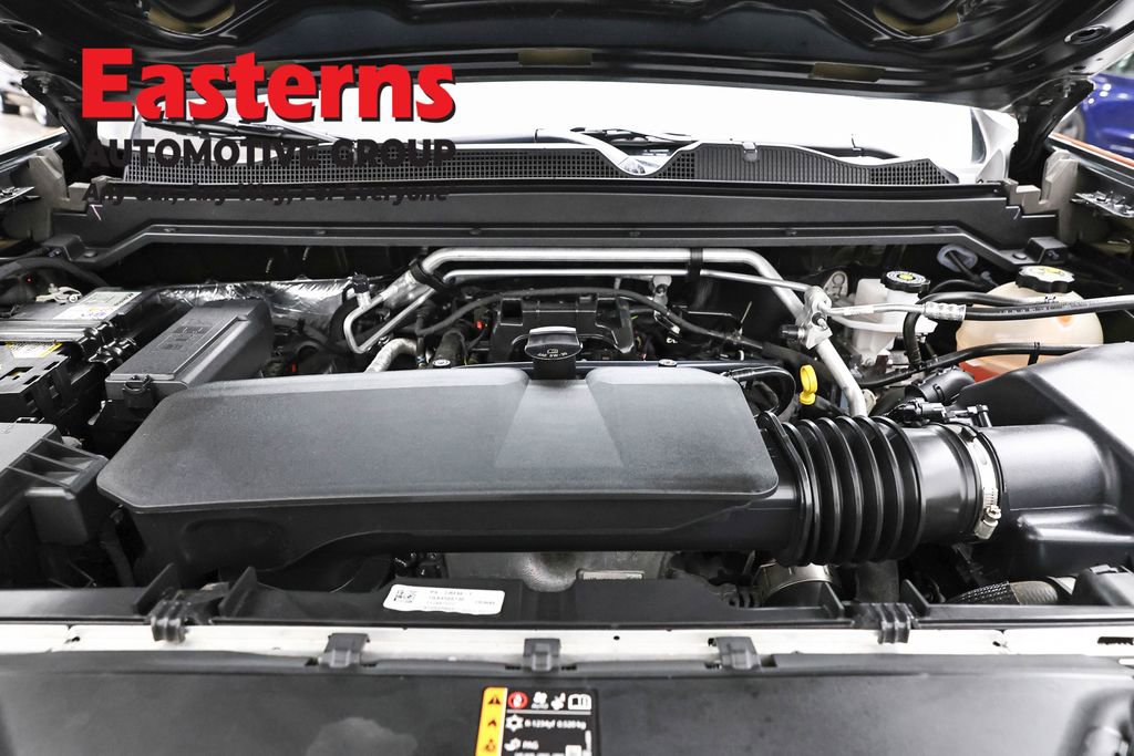 Used 2023 Chevrolet Colorado W/T RWD image 7