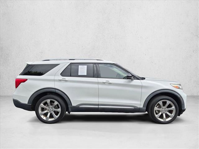 Used 2020 Ford Explorer Platinum w/ Premium Technology Package AWD/4WD image 4