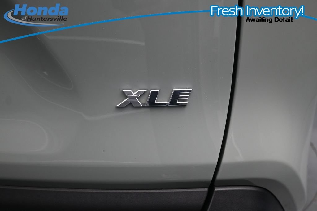 Used 2023 Toyota RAV4 XLE w/ Convenience Package FWD image 12