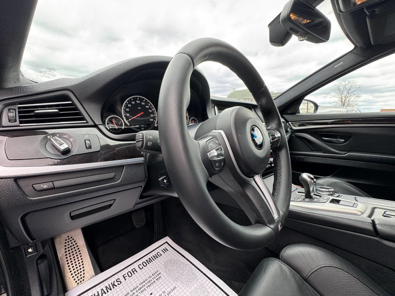 Used 2014 BMW M5 image 24