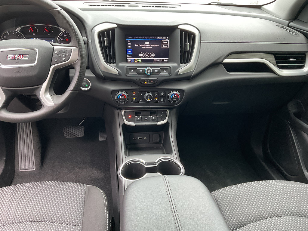 Used 2024 GMC Terrain SLE w/ Driver Convenience Package AWD/4WD image 12