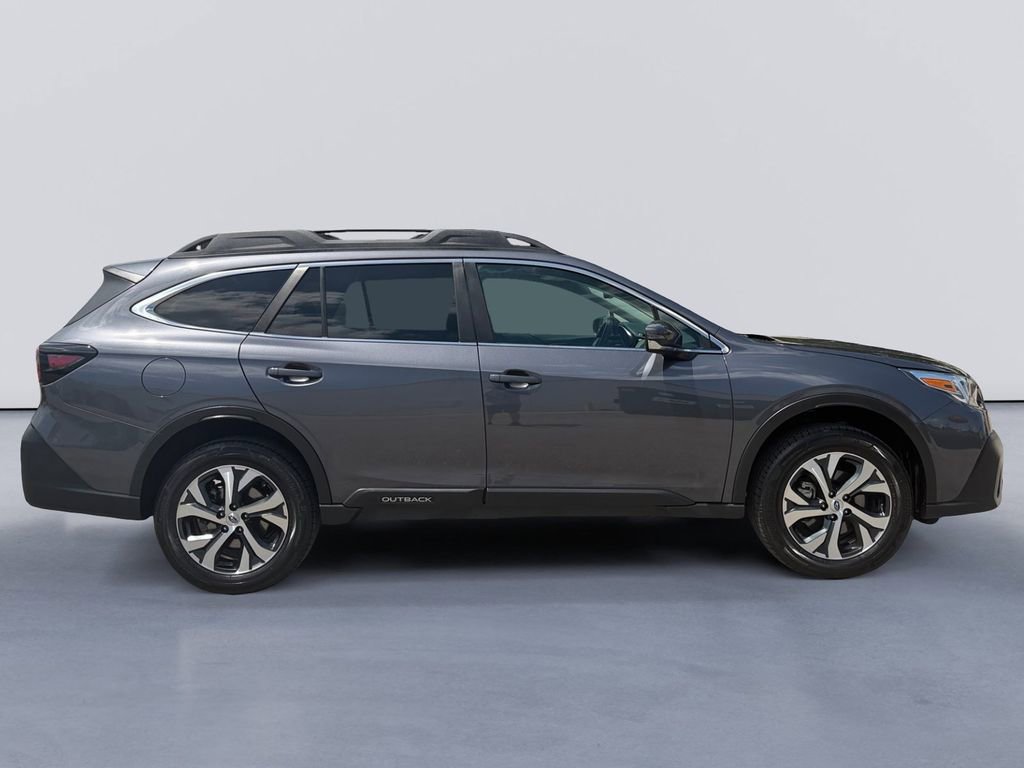 Used 2022 Subaru Outback Limited AWD/4WD image 2
