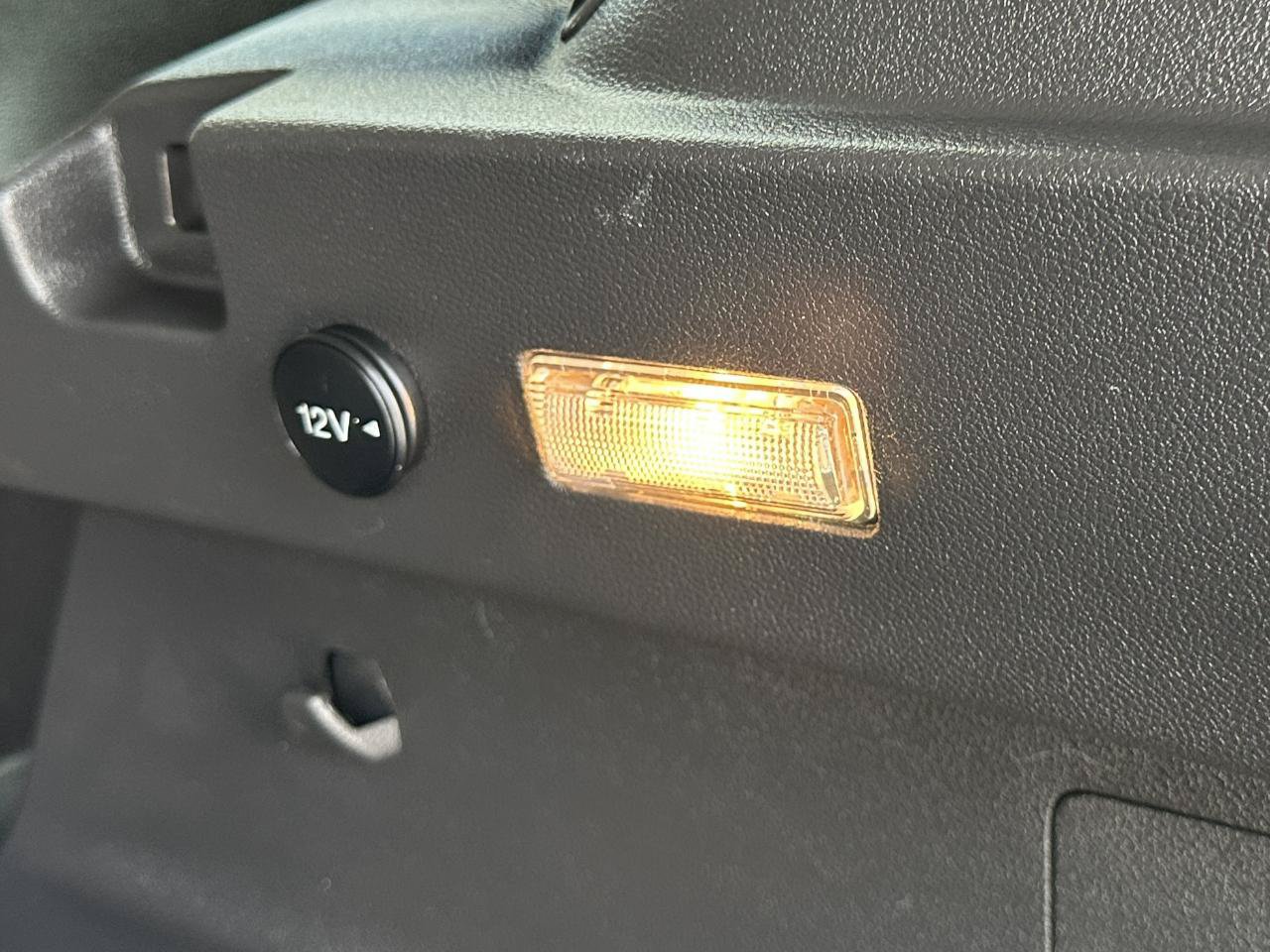 Used 2017 Ford Escape Titanium FWD image 37