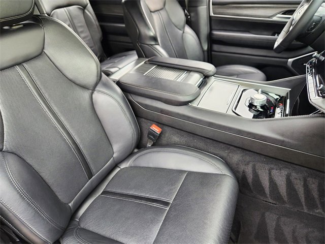 Certified 2024 Jeep Wagoneer Series II image 14