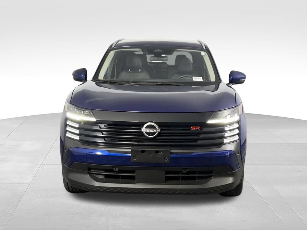 Used 2025 Nissan Kicks SR FWD image 9