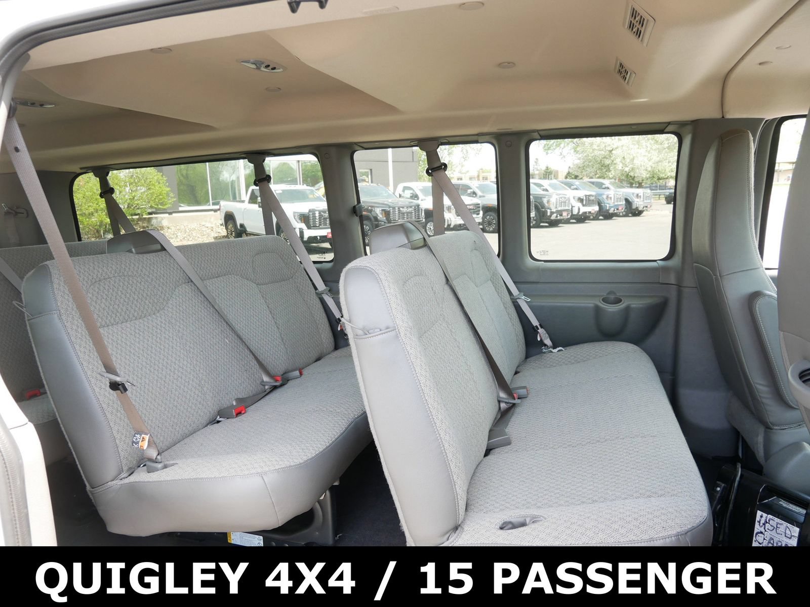 Used 2024 Chevrolet Express 3500 LT w/ LT Preferred Equipment Group RWD image 11