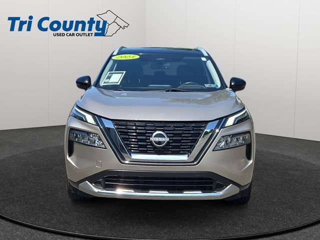 Used 2023 Nissan Rogue Platinum w/ Platinum Premium Package AWD/4WD image 2