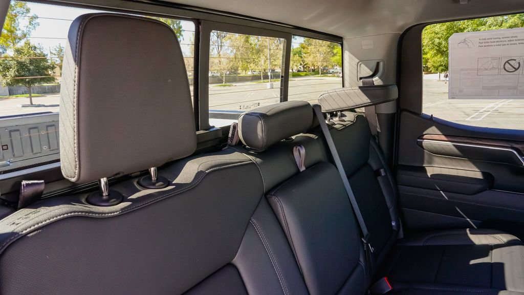 New 2026 GMC Sierra 1500 SLT w/ SLT Convenience Package AWD/4WD image 12