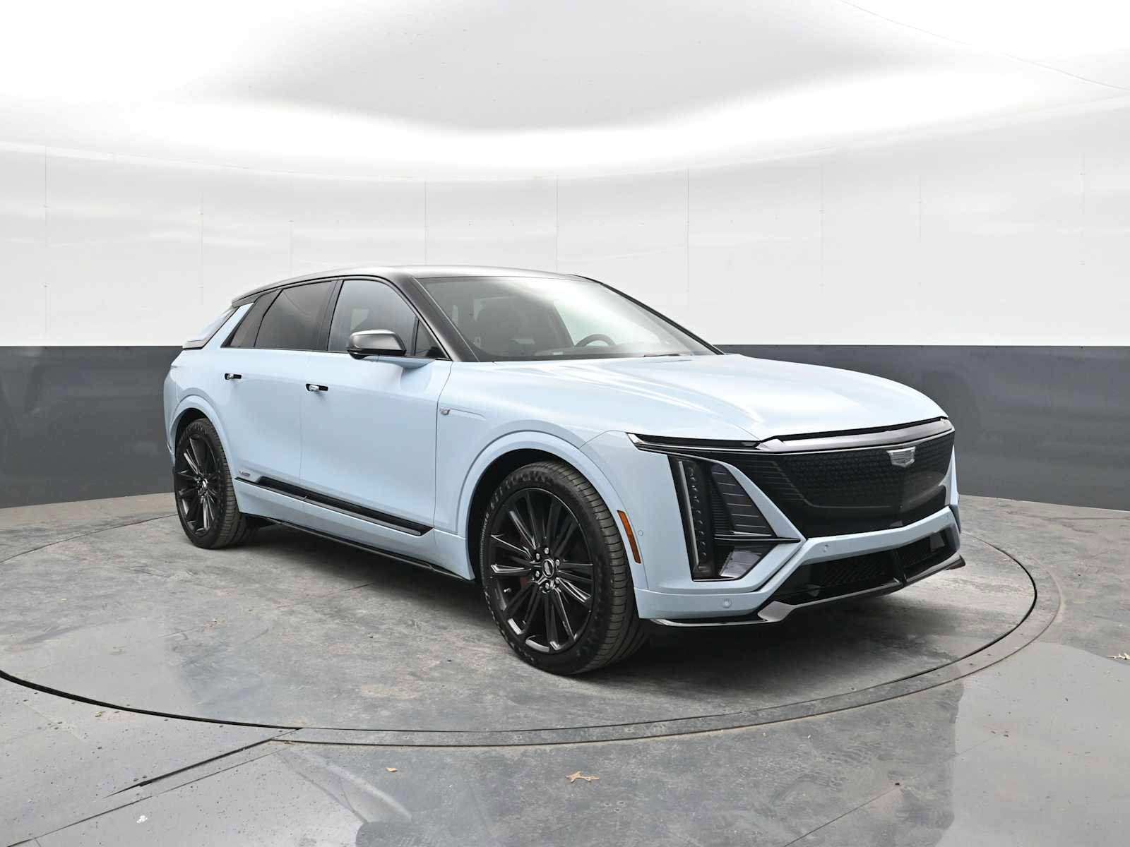 New 2026 Cadillac Lyriq V image 5