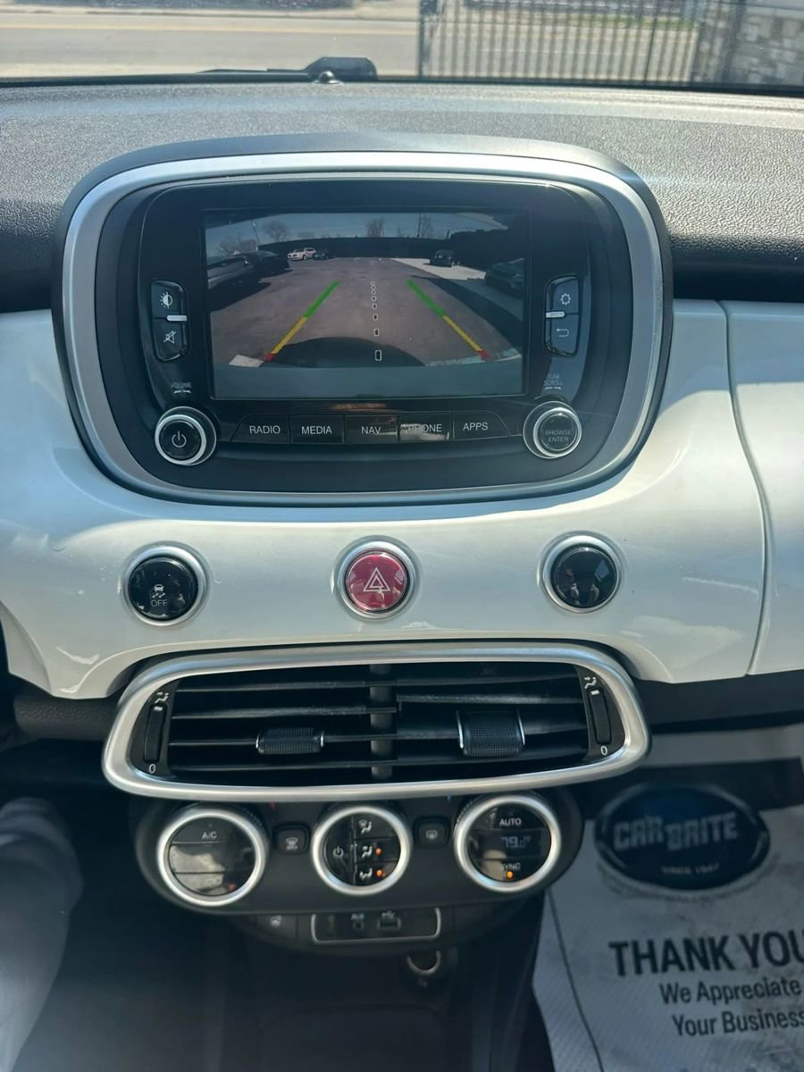 Used 2016 FIAT 500X Lounge image 18