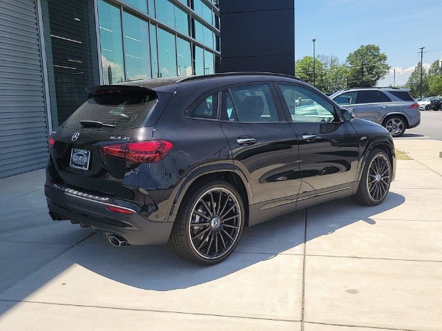 Used 2025 Mercedes-Benz GLA 35 AMG 4MATIC image 3