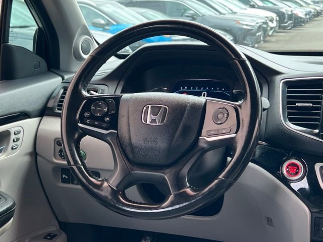 Used 2019 Honda Pilot Touring image 16