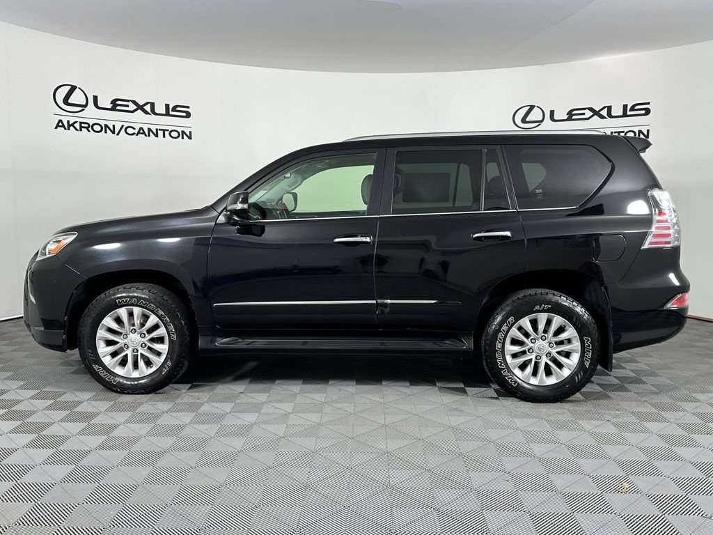 Used 2016 Lexus GX 460 w/ Premium Package AWD/4WD image 10