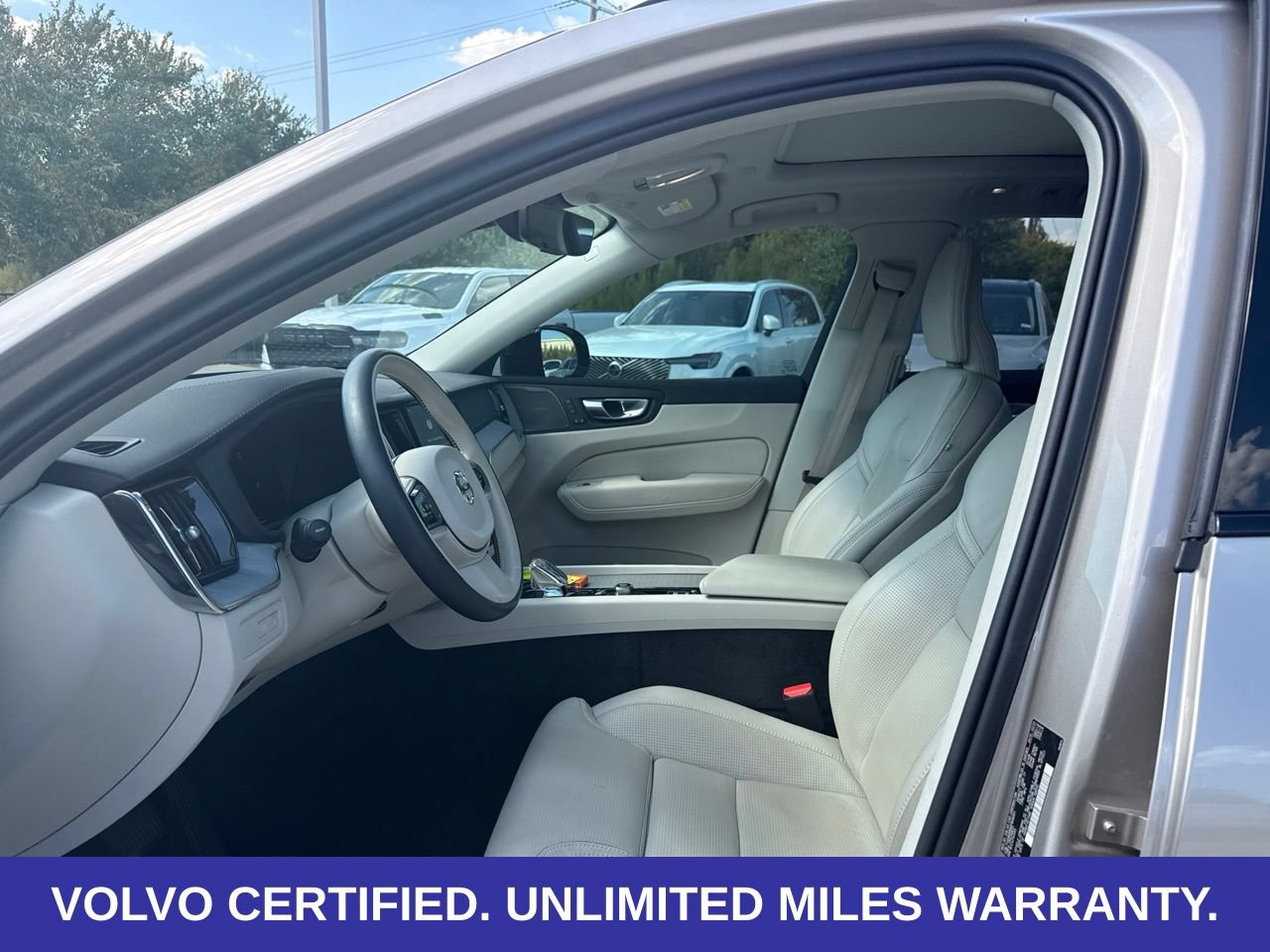 Certified 2024 Volvo XC60 T8 Ultimate w/ Protection Package Premier AWD/4WD image 21
