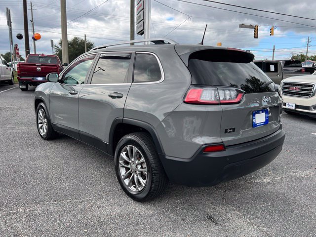 Used 2019 Jeep Cherokee Latitude Plus FWD image 4