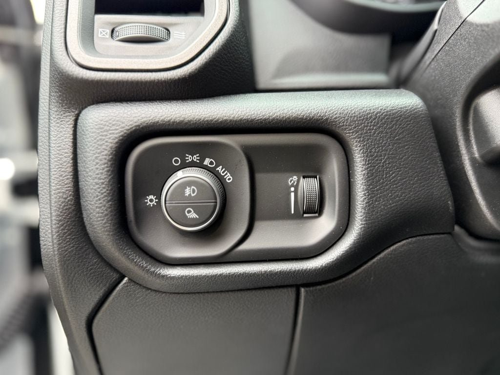 New 2026 RAM 3500 Tradesman AWD/4WD image 22