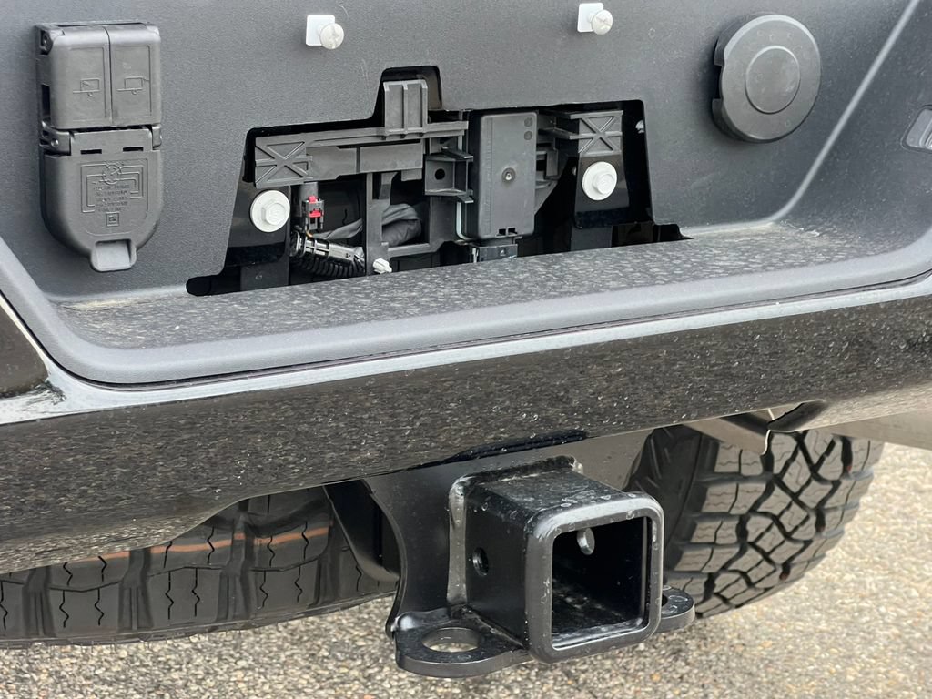 New 2026 GMC Sierra 2500 AT4X w/ LPO, Black Badging Package AWD/4WD image 8