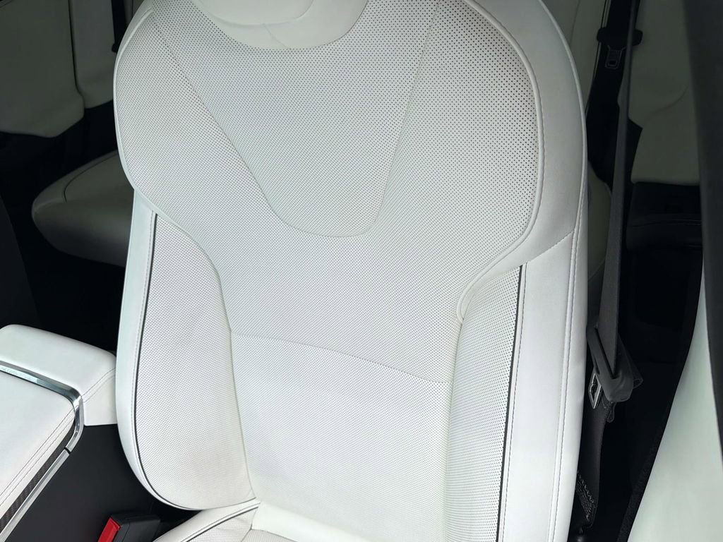 Used 2022 Tesla Model S Plaid image 29
