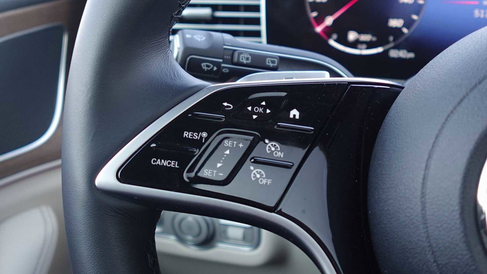 Certified 2026 Mercedes-Benz GLE 350 4MATIC image 28