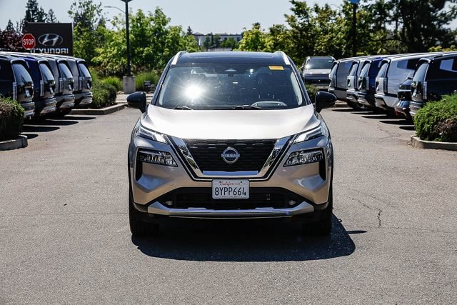 Used 2022 Nissan Rogue Platinum w/ Head-Up Display Package image 7