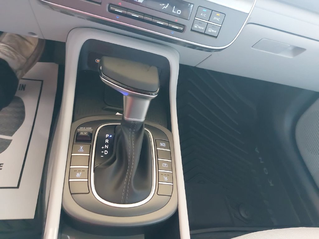 New 2027 Hyundai Kona SEL Sport AWD/4WD image 23