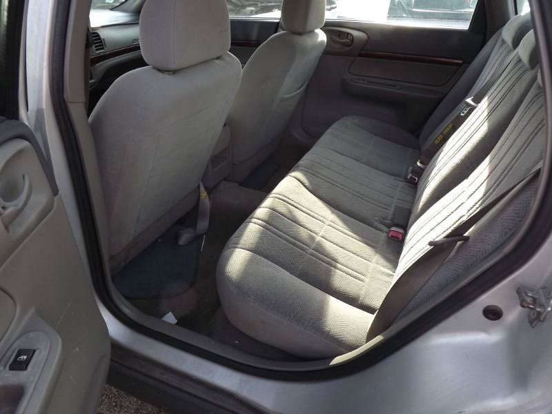 Used 2004 Chevrolet Impala FWD image 8