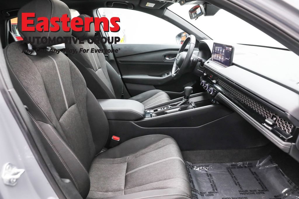 Used 2025 Honda Accord Sport image 23