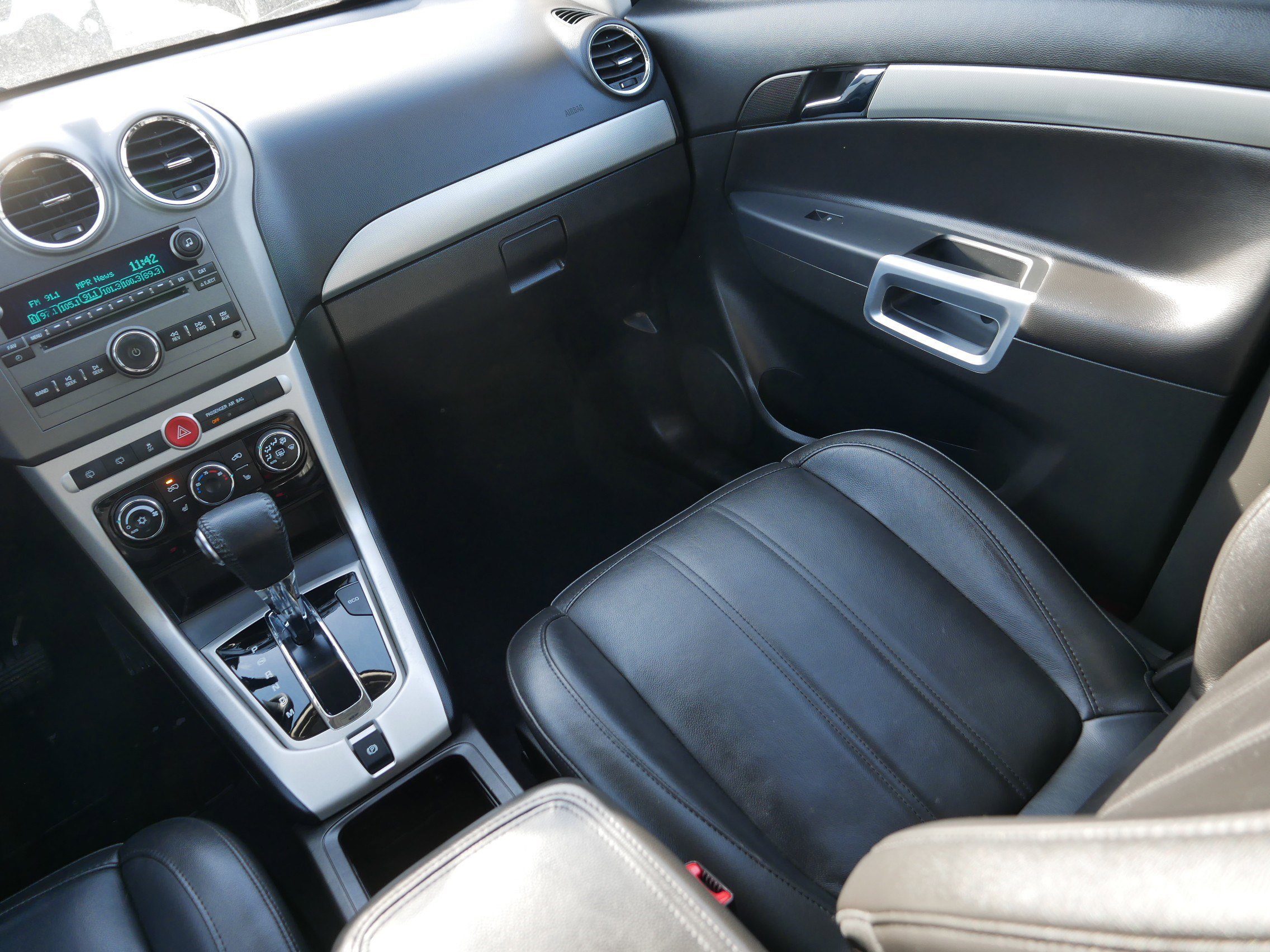 Used 2012 Chevrolet Captiva Sport LT w/ Convenience Package image 11