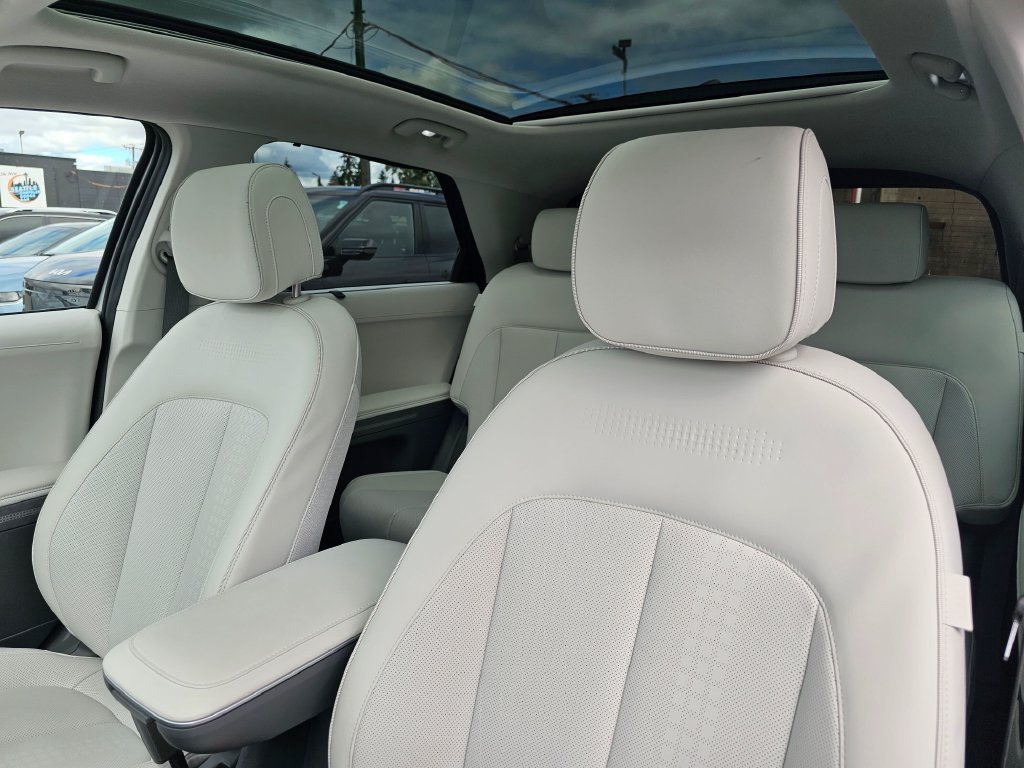 Used 2024 Hyundai Ioniq 5 Limited AWD/4WD image 20