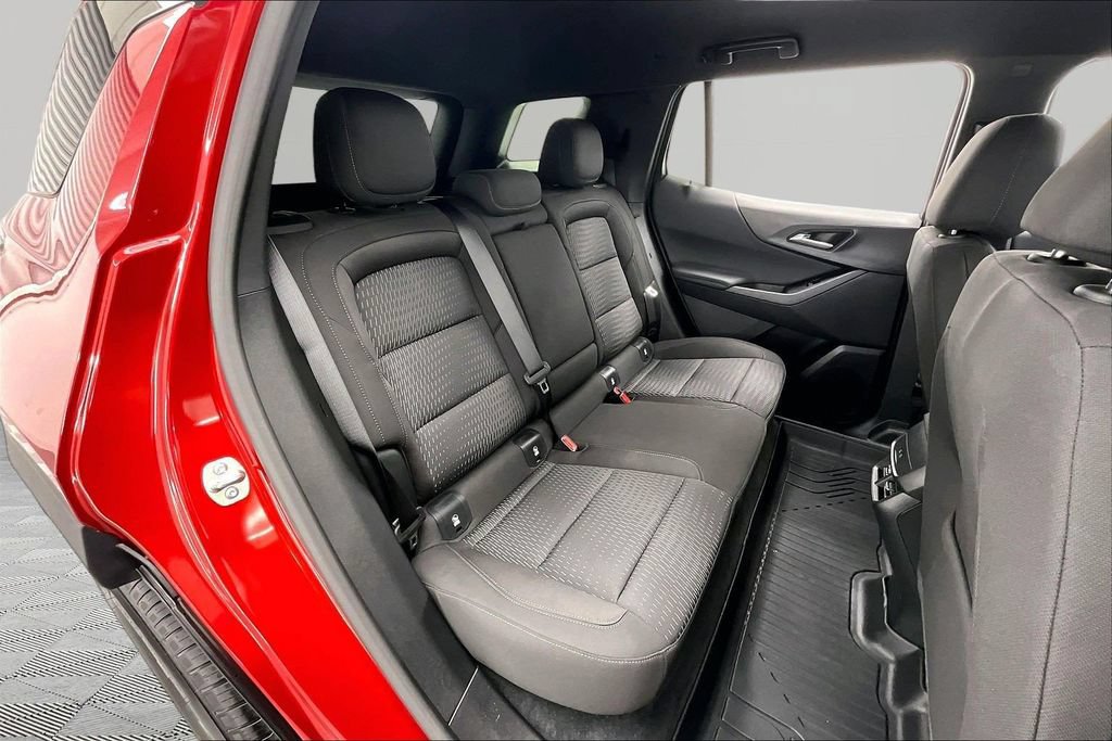 Used 2026 Chevrolet Equinox LT AWD/4WD image 27