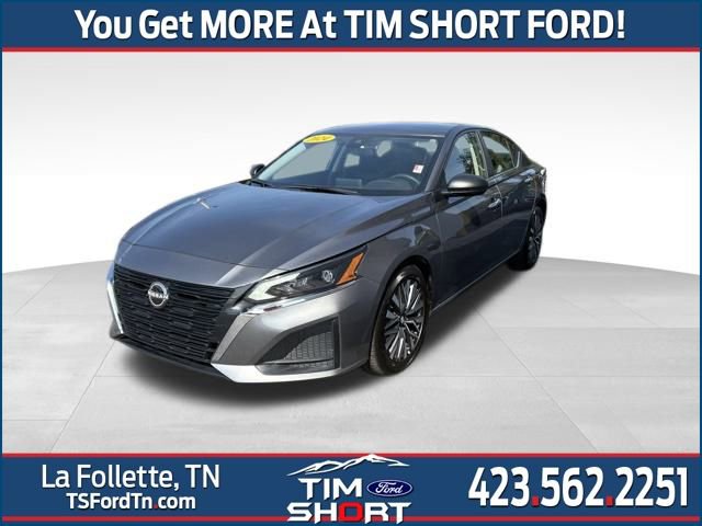 Used 2024 Nissan Altima 2.5 SV
